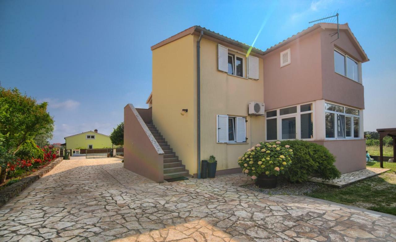 Apartment And Mladenka