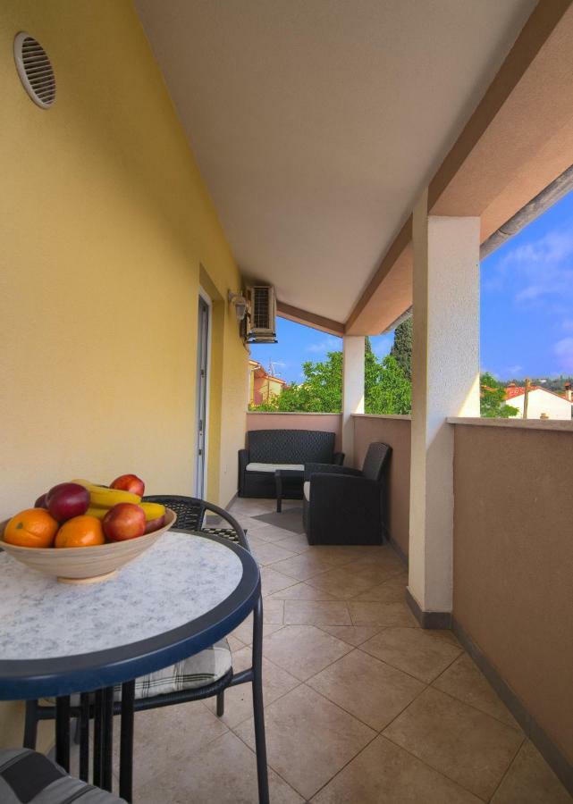 And Mladenka Apartment *