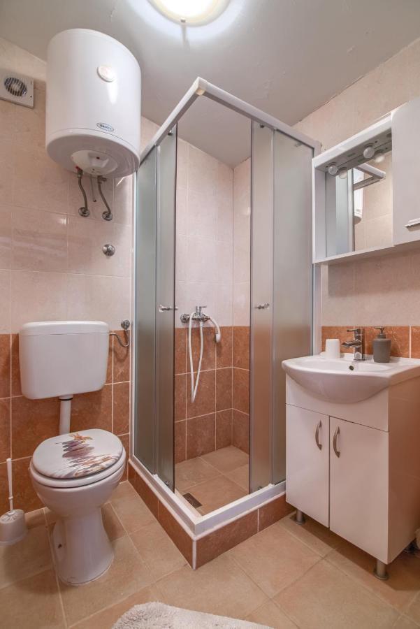 And Mladenka Apartment
